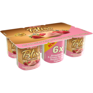 Clover Bliss Strawberries & Cream Flavoured Double Cream Yoghurt 6 x 100g